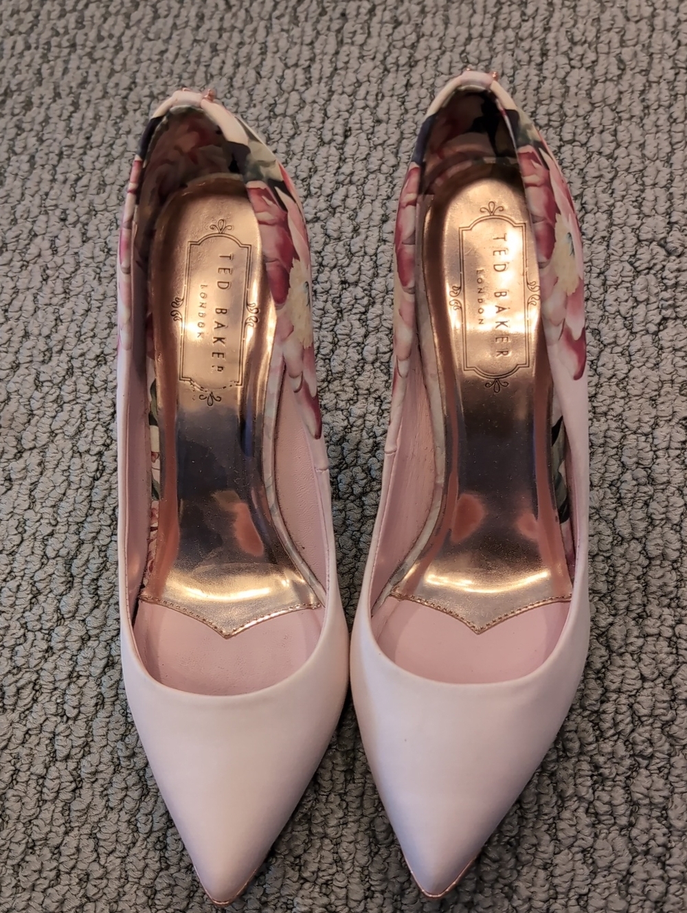Ted Baker Pale Pink Pointed-Toe Floral-Trim Pumps